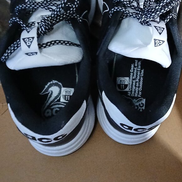 Nike ACG's New, Still in box, Size 11, Artistically Customized - Picture 12 of 14